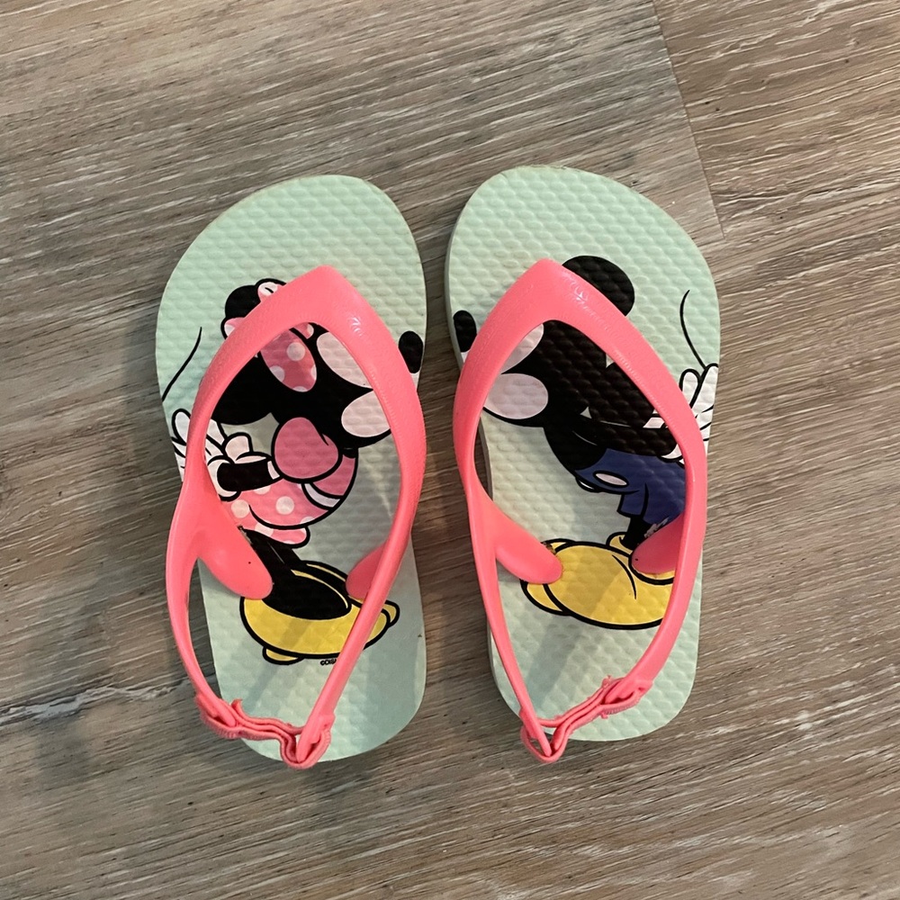 Minnie & Mickey toddler flip flops